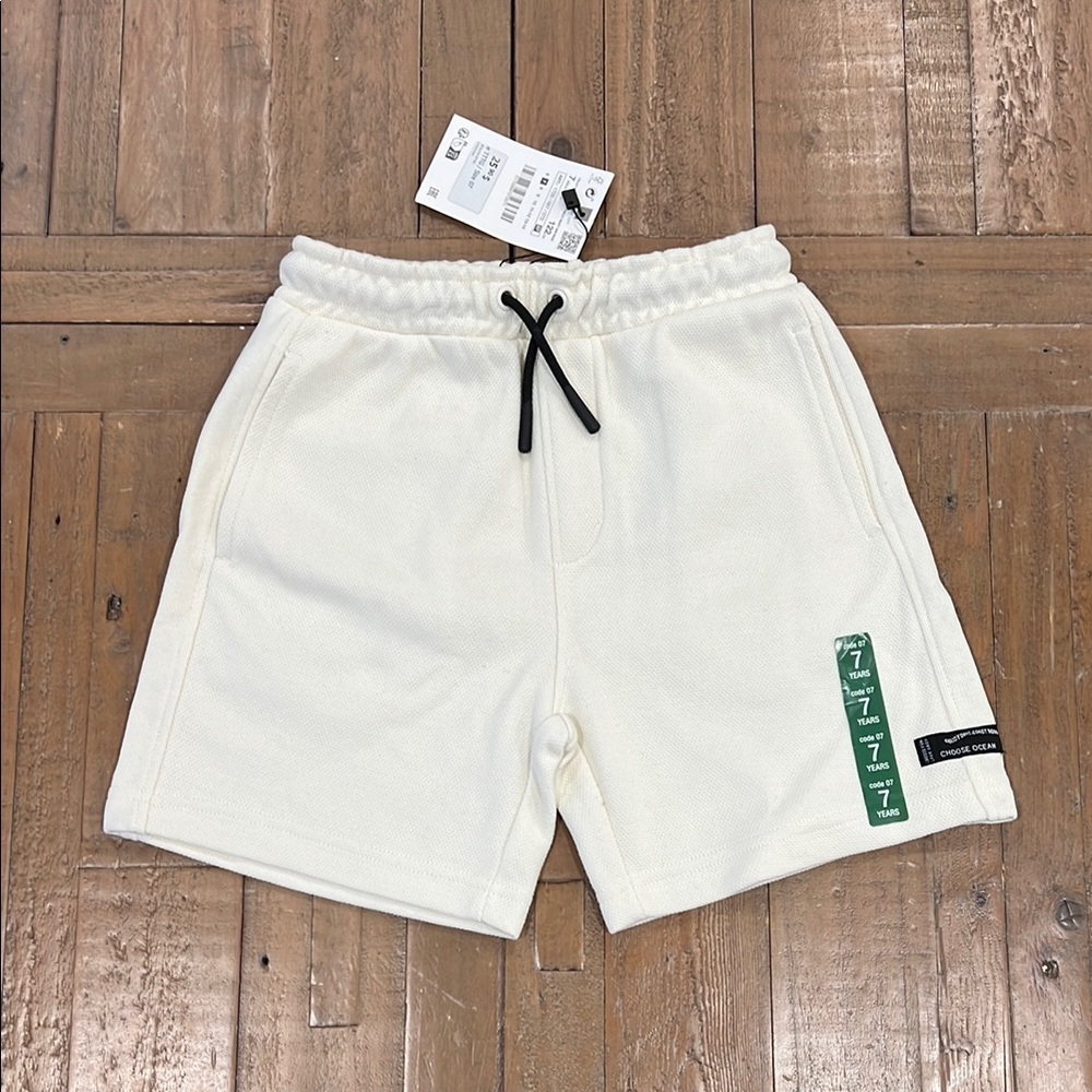 Zara cream textured pull on shorts unisex kids 7 nwt